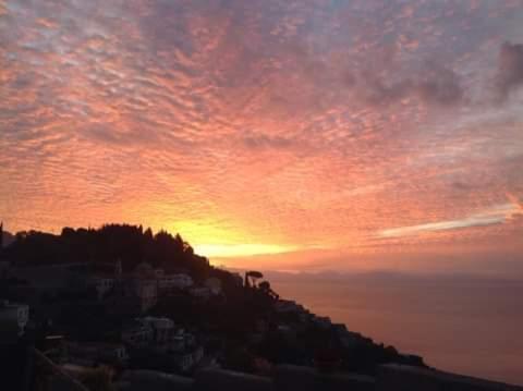 Apartmán Casa Enzo Con Vista Mare Amalfi Exteriér fotografie